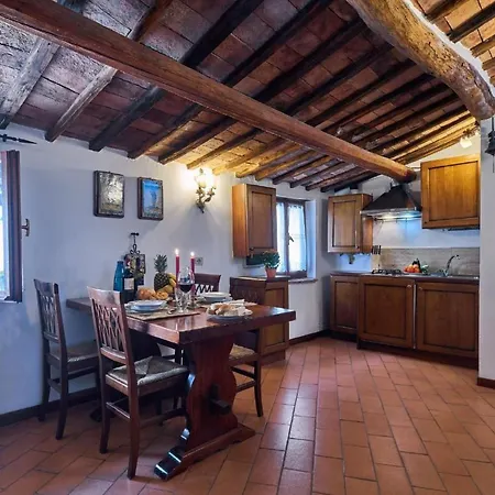 Center Flat By Interhome 锡耶纳