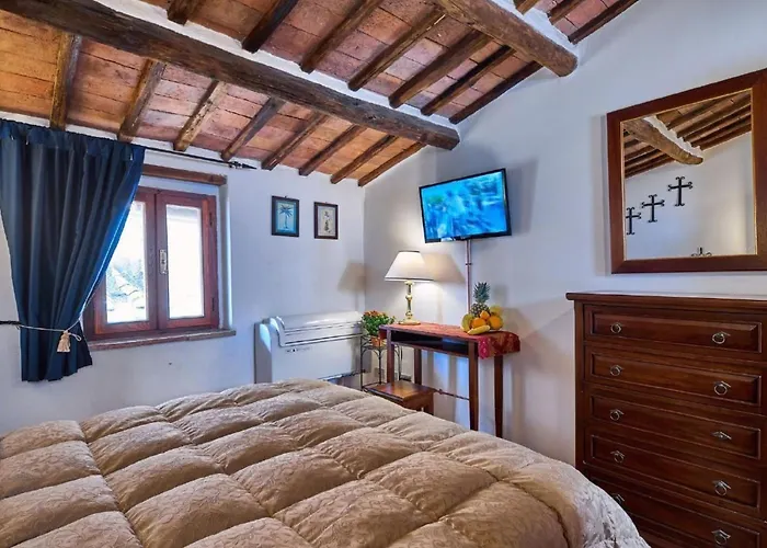 Center Flat By Interhome